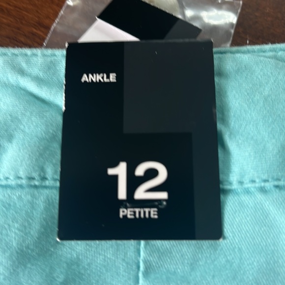 The Limited Ankle Slacks - Picture 4 of 5